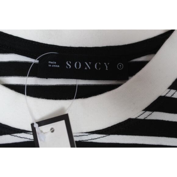 Soncy Womens striped top 1X NWT - Picture 5 of 8